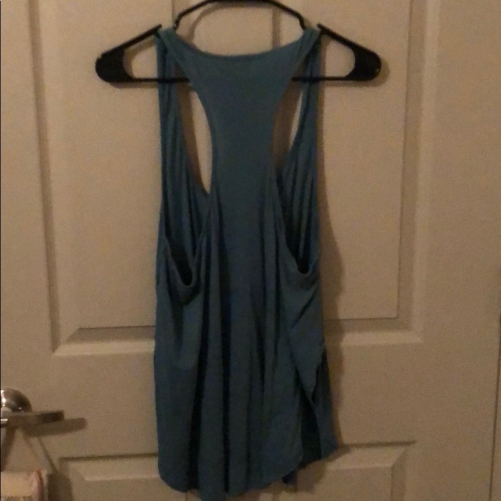 Express tank top - Picture 3 of 3